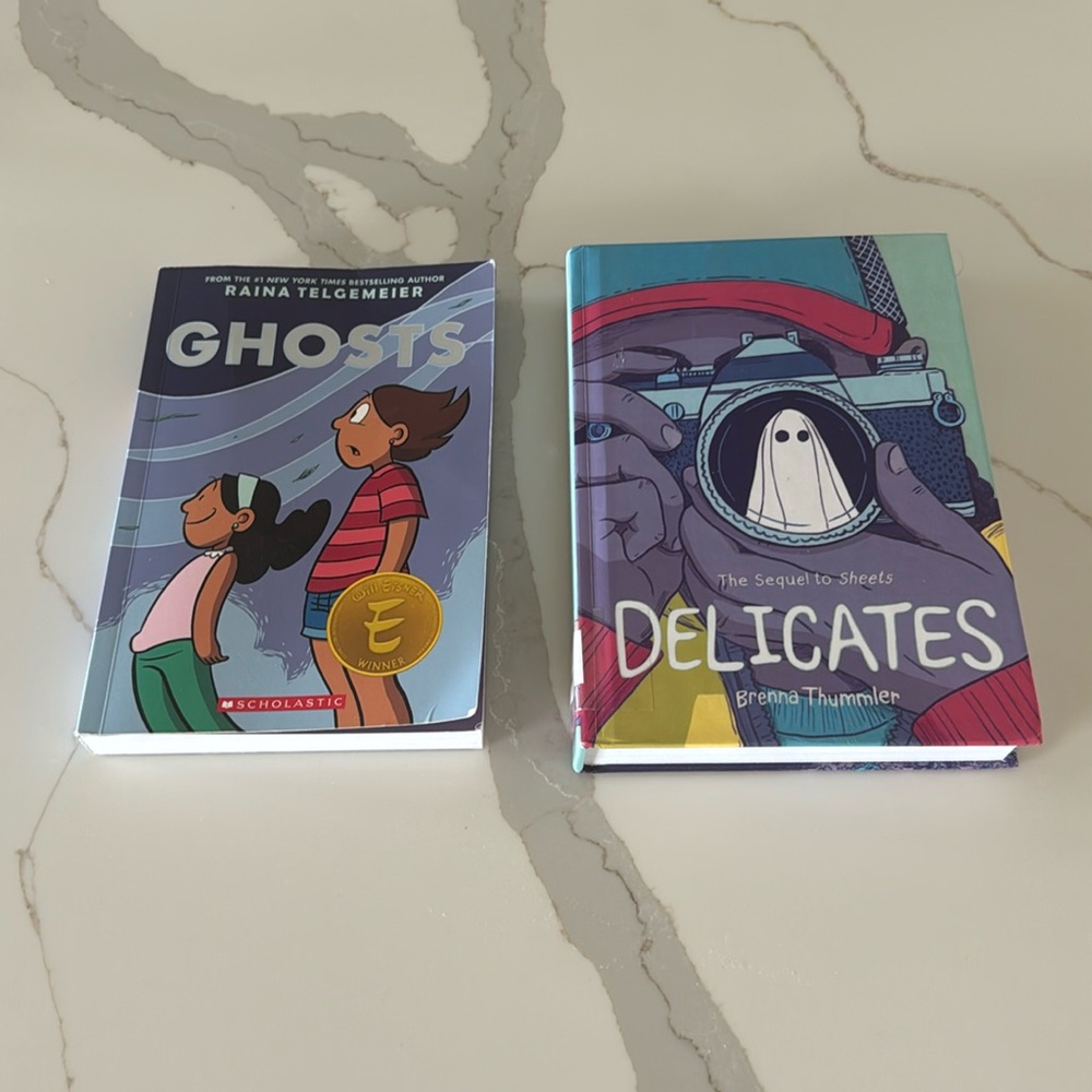 Spooky Book Bundle 👻